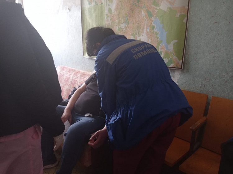 В окупованому Криму через одиночний пікет затримали двох людей