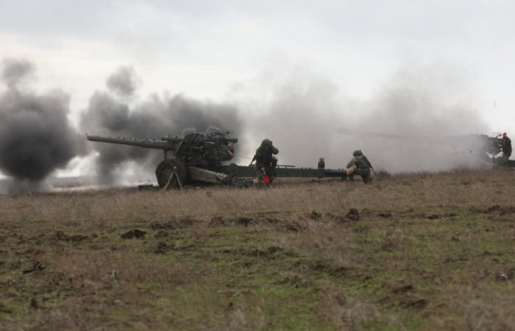 На полігоні в Криму окупанти гатять із систем залпового вогню