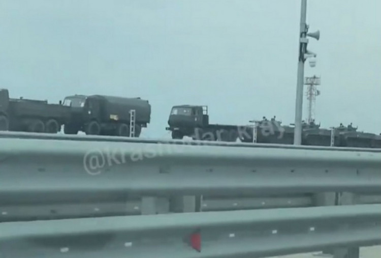 Із Кубані повідомляють про перекидання російської військової техніки в Крим