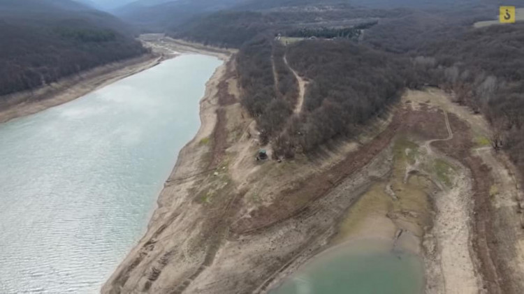 Баланівське водосховище в окупованому Криму перетворилося на калюжу